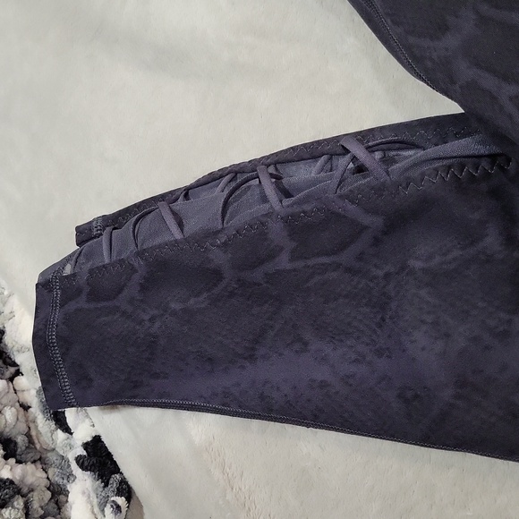 Victoria's Secret Leggings - Picture 6 of 10